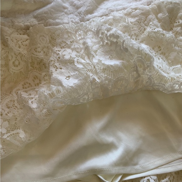 Forever 21 Girls Cream Lace Skorts NWOT SIZE S - Picture 6 of 7